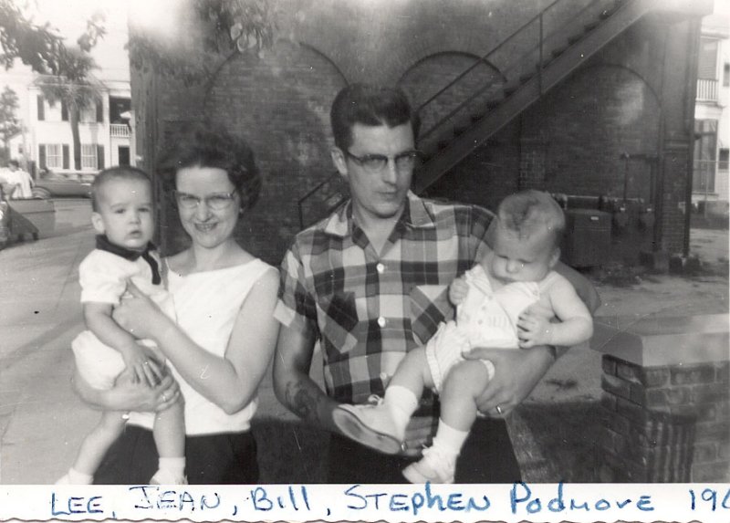 leeholderjeanbillstephenpodmore1960.jpg
