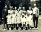 mommadaddyholderandchildren_small.jpg